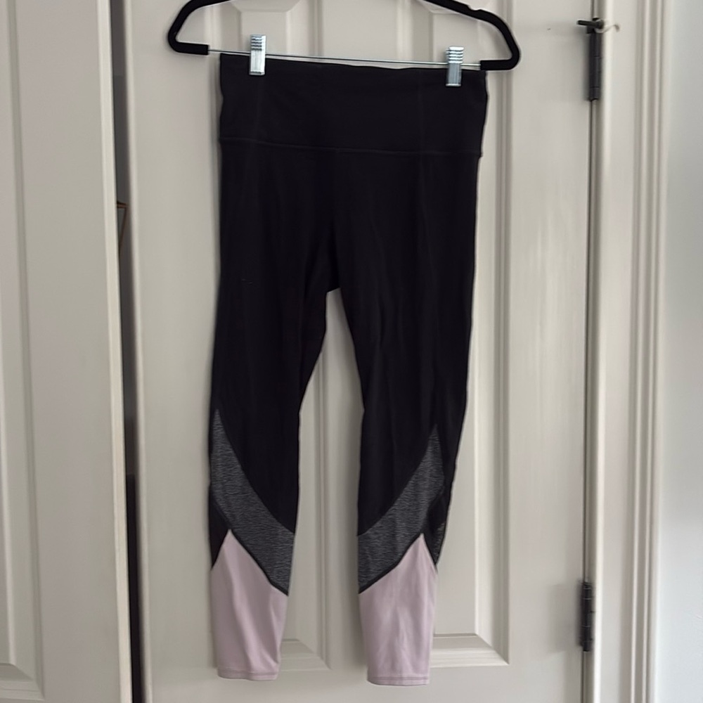 Athleta women’s legging with mesh detail